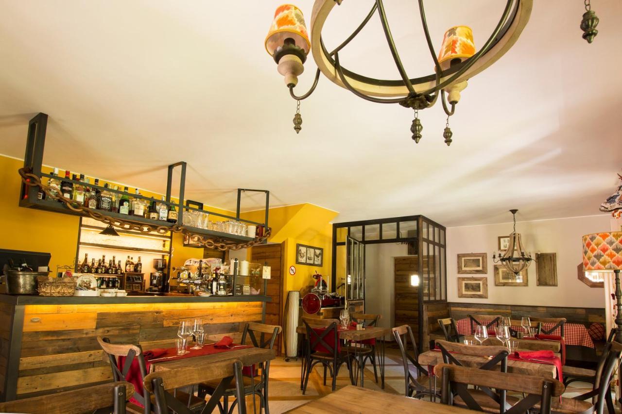 Locanda Del Sasso Rooms Crodo Buitenkant foto